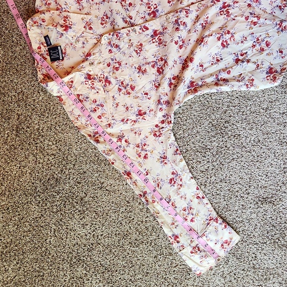 DCC | Floral Button Down - Picture 6 of 9